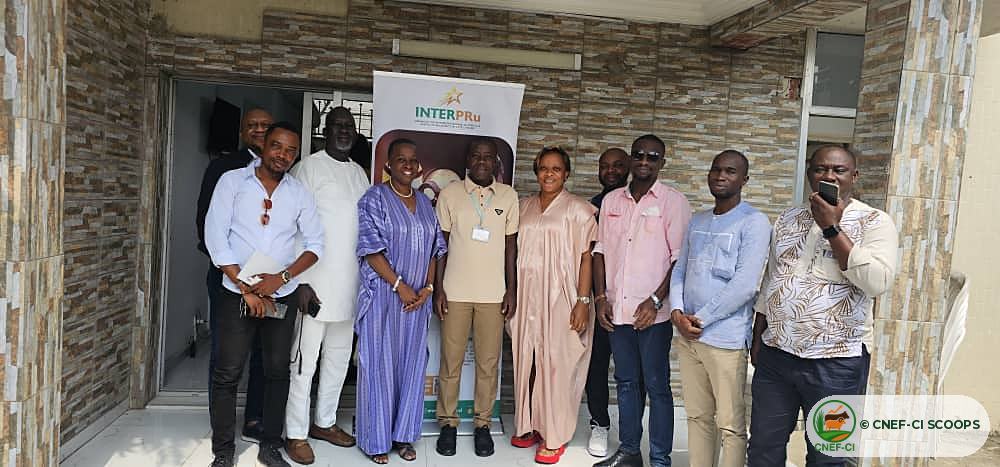 Photo de groupe après la formation animée par la CNEF-CI pour les membres de l'INTERPRu (5 août 2026)