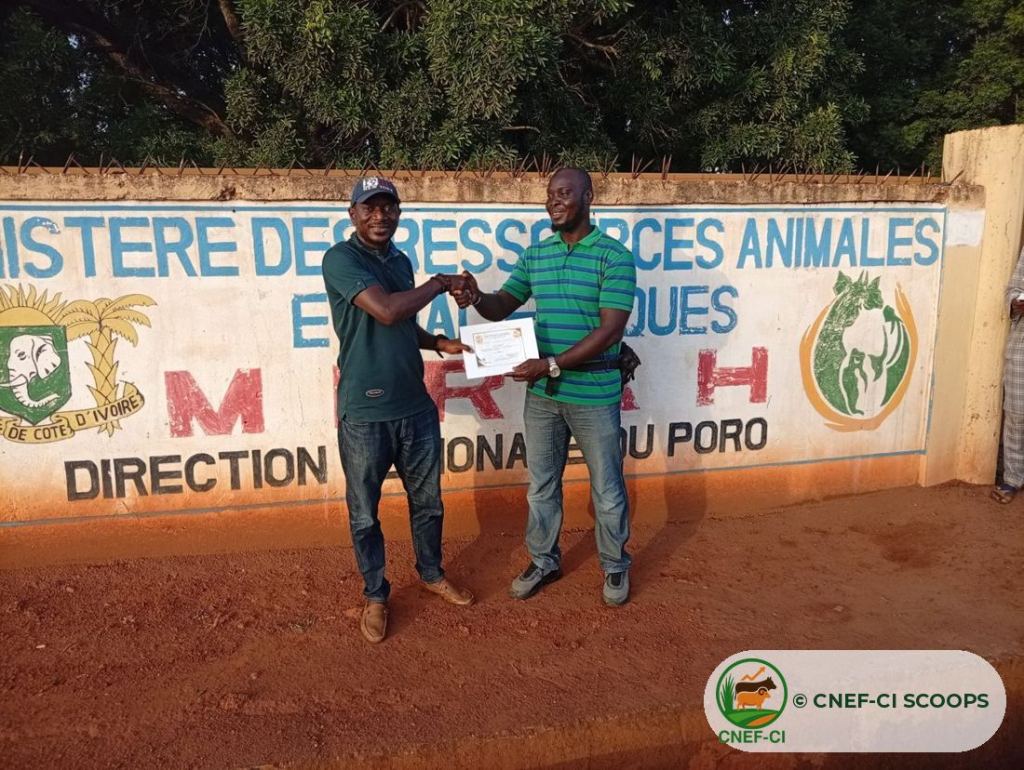 Remise des attestations — Direction régionale du MIRAH du Poro, Korhogo
