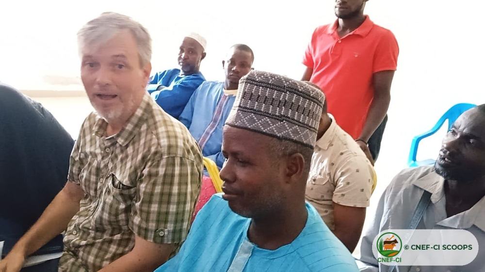 Échanges entre participants pendant la formation de Korhogo
