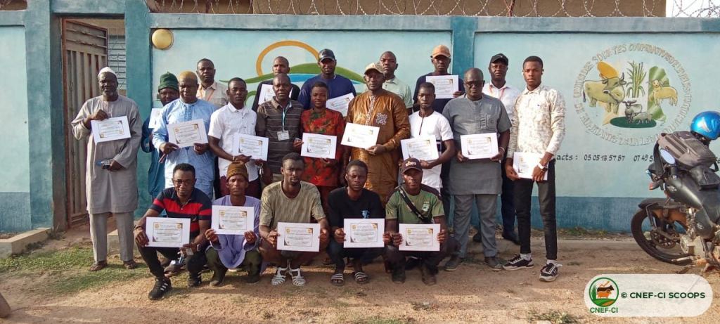 Remise des attestations aux participants — OPEF, Ferkessédougou